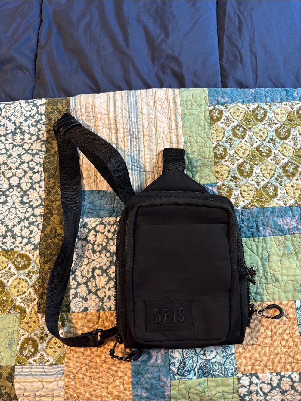 BEIS Black Sling Bag